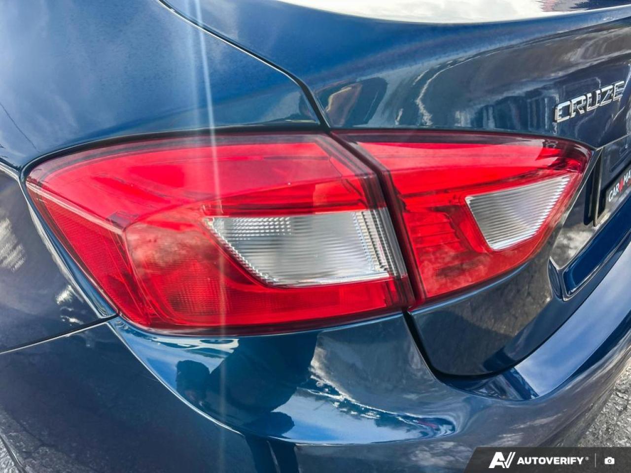 2019 Chevrolet Cruze LT / NO ACCIDENTS / HTD SEATS / BLUETOOTH / CRUISE Photo