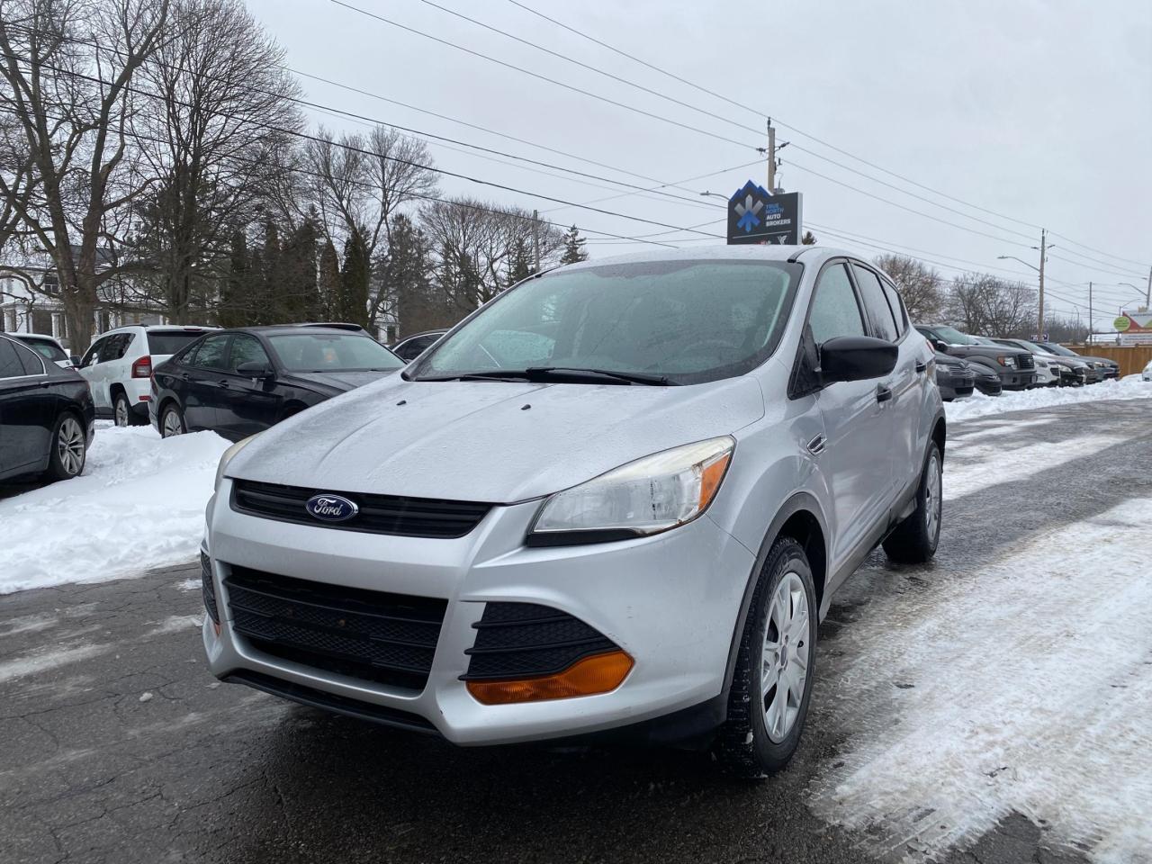 2013 Ford Escape S Photo2