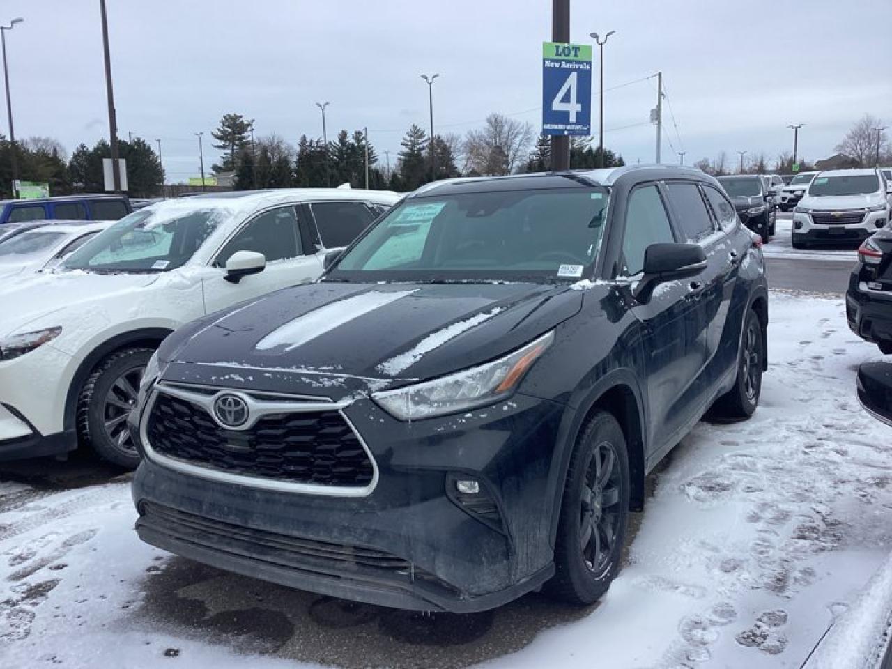 2020 Toyota Highlander XLE AWD | Sunroof | Leather Seats | Heated Seats Photo0