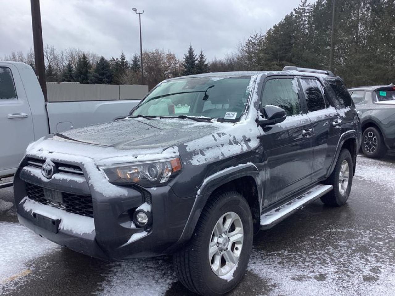 2022 Toyota 4Runner SR5PREM | Heated Seats | Leather Seats Photo0