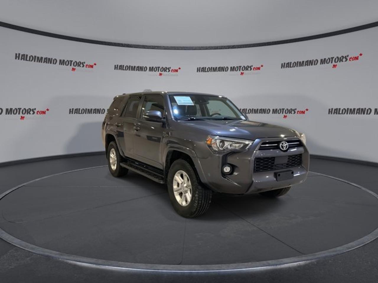 2022 Toyota 4Runner SR5 Premium 4WD | Leather Seats | 7 Passenger | One Owner | No accidents Photo