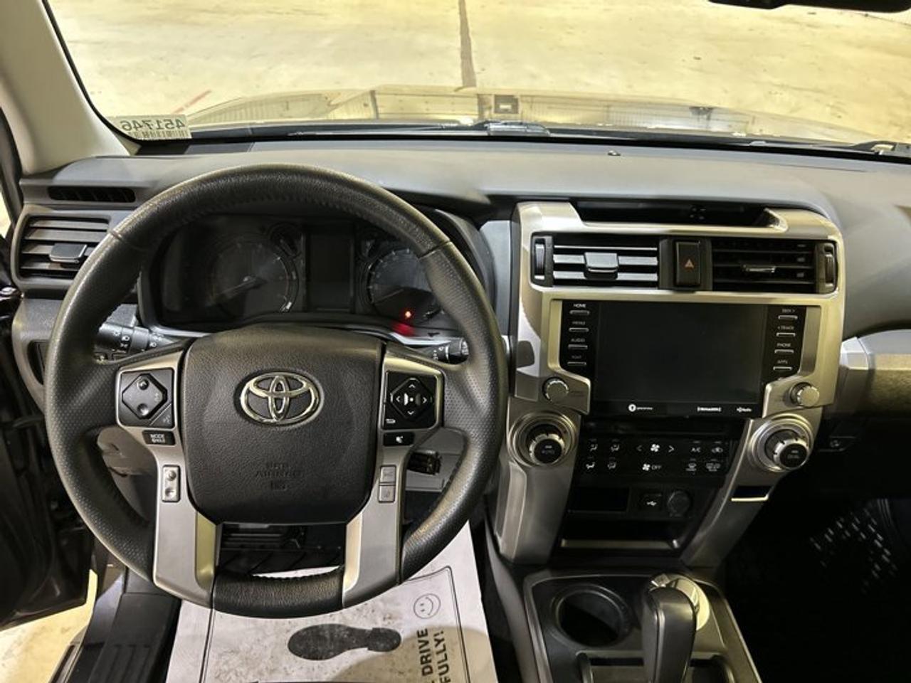 2022 Toyota 4Runner SR5 Premium 4WD | Leather Seats | 7 Passenger | One Owner | No accidents Photo