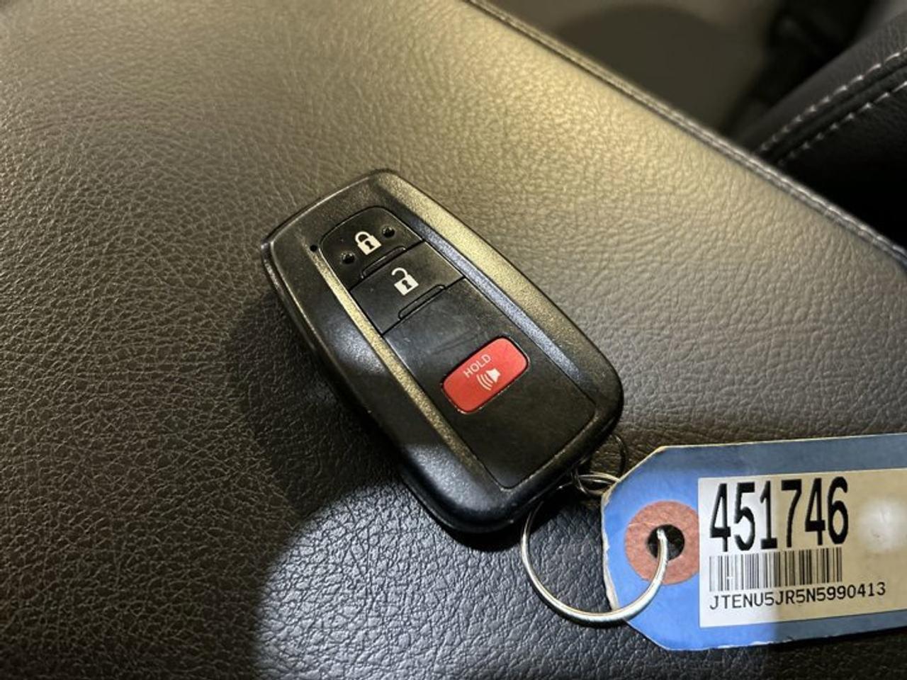 2022 Toyota 4Runner SR5 Premium 4WD | Leather Seats | 7 Passenger | One Owner | No accidents Photo