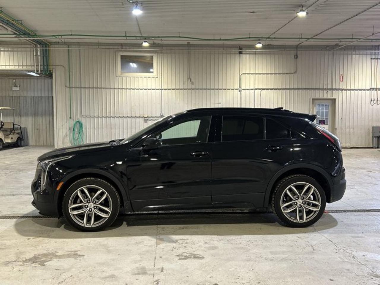 2019 Cadillac XT4 Sport AWD | Panoramic Roof | Leather |NO accidents Photo