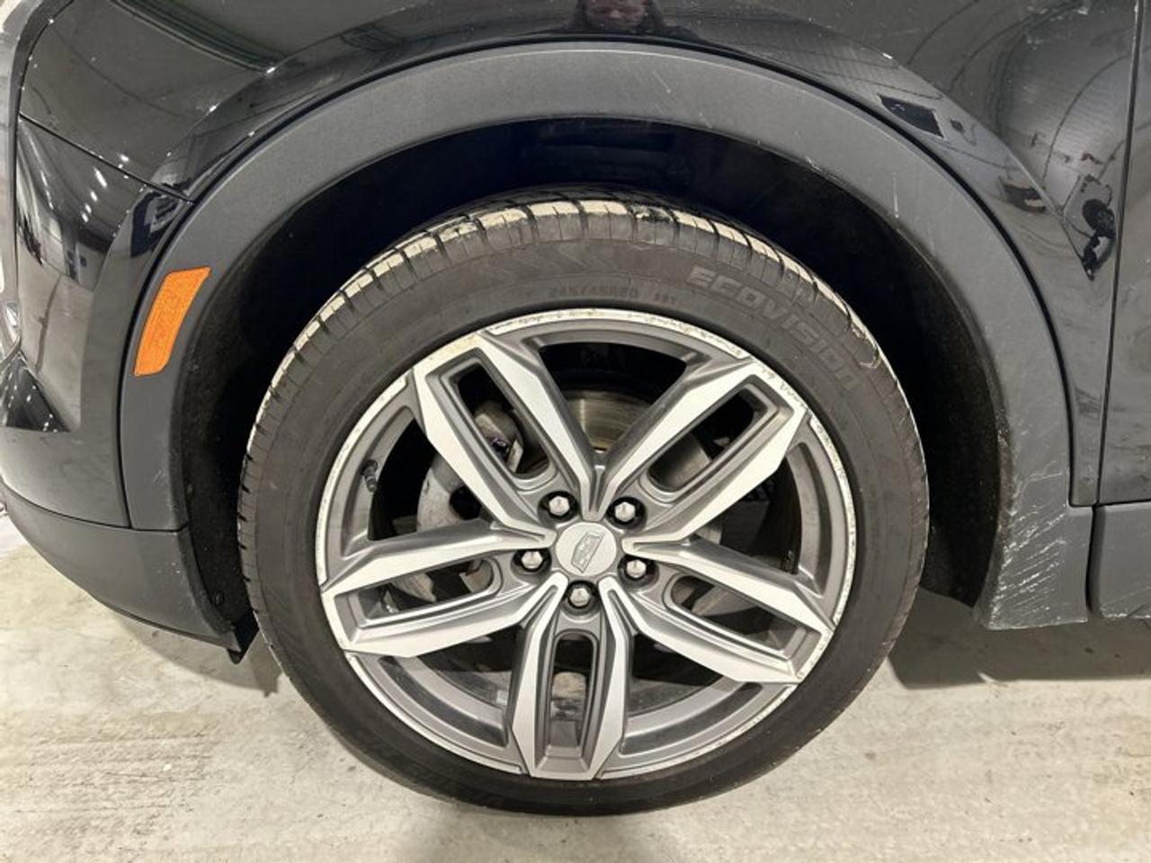 2019 Cadillac XT4 Sport AWD | Panoramic Roof | Leather |NO accidents Photo