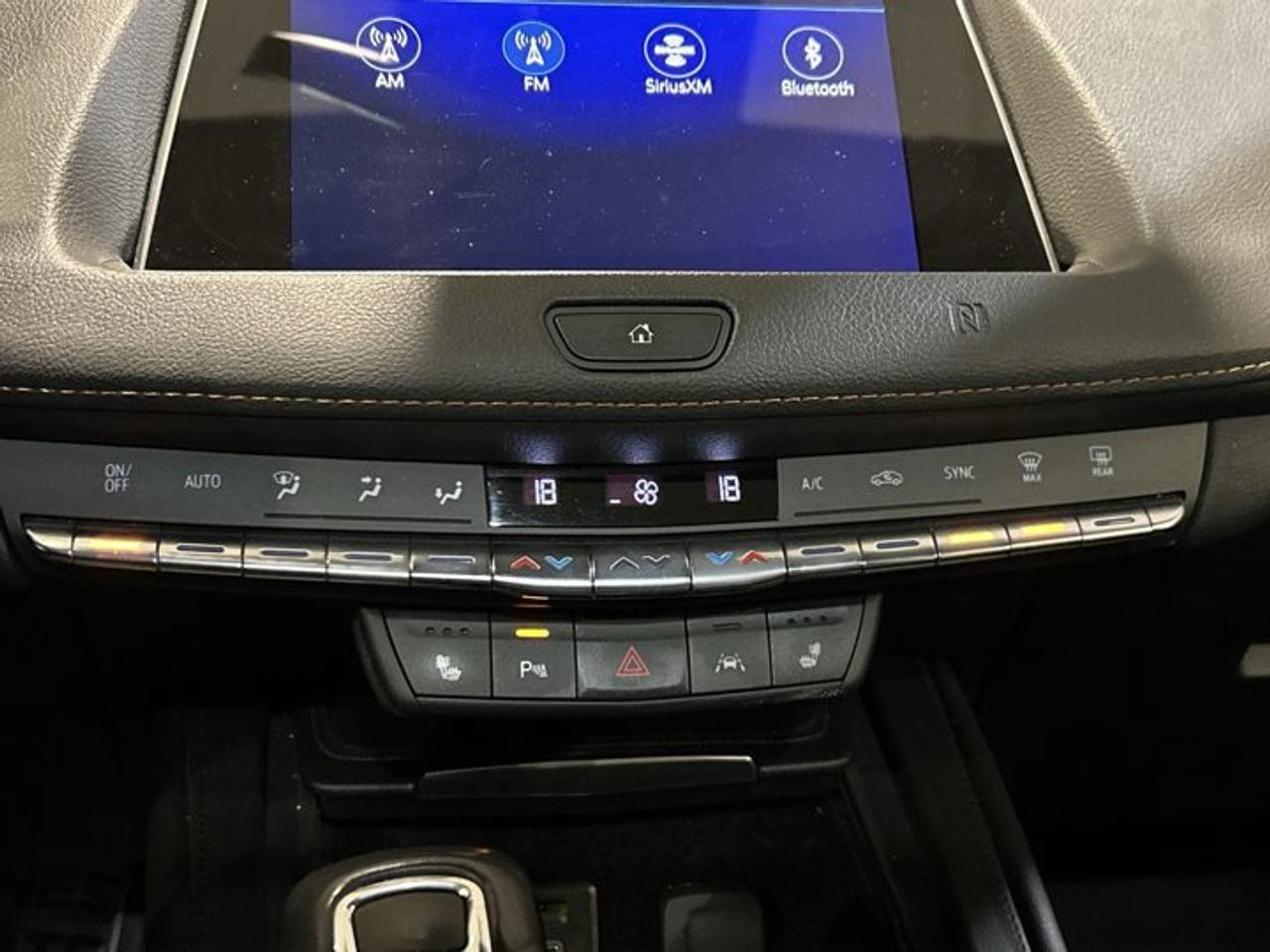 2019 Cadillac XT4 Sport AWD | Panoramic Roof | Leather |NO accidents Photo