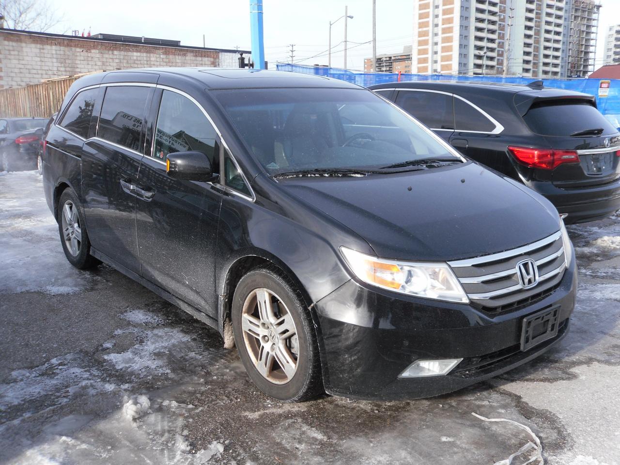 2012 Honda Odyssey 4DR WGN TOURING W/RES & NAVI Photo