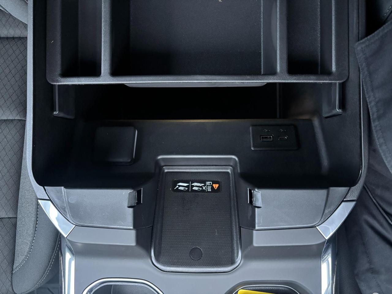 2026 Chevrolet Silverado 1500 2026 Chevrolet Silverado LT Trail Boss Crew Cab 4WD Photo