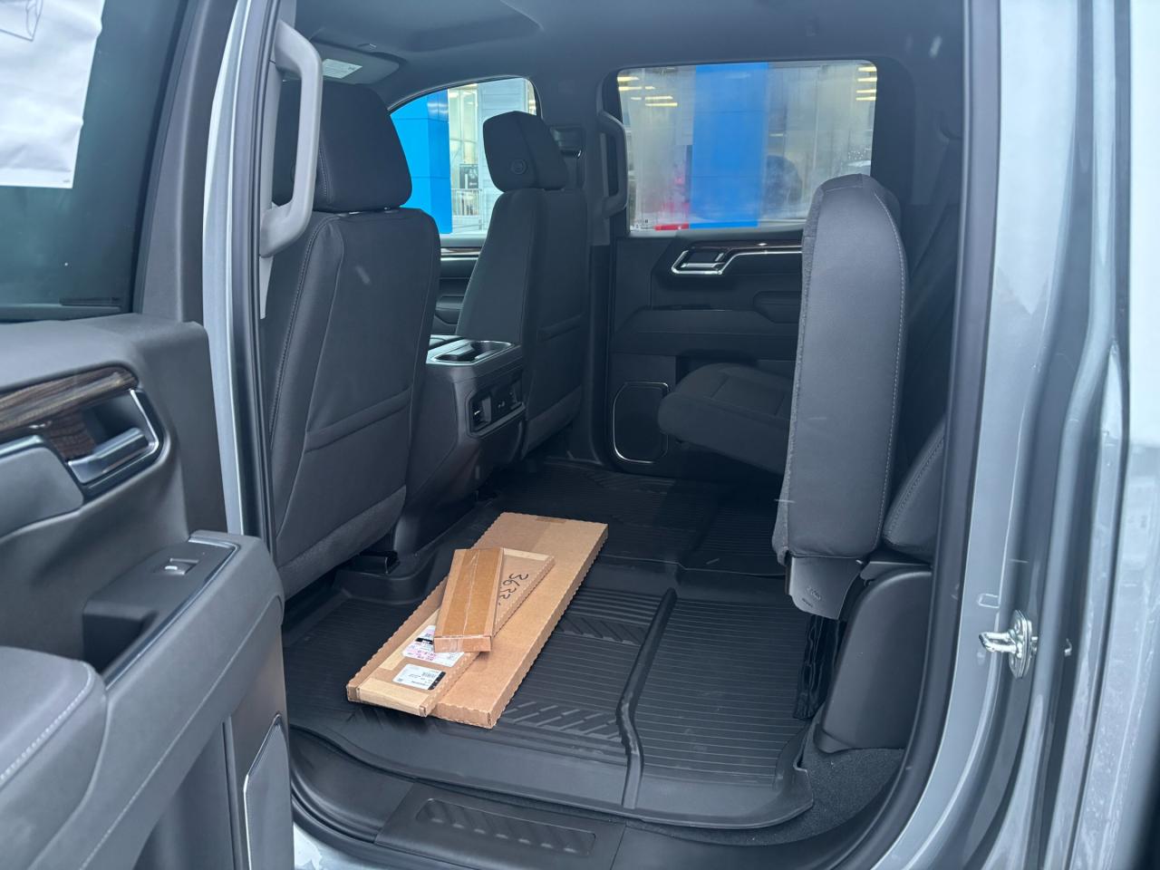 2026 Chevrolet Silverado 1500 2026 Chevrolet Silverado LT Trail Boss Crew Cab 4WD Photo