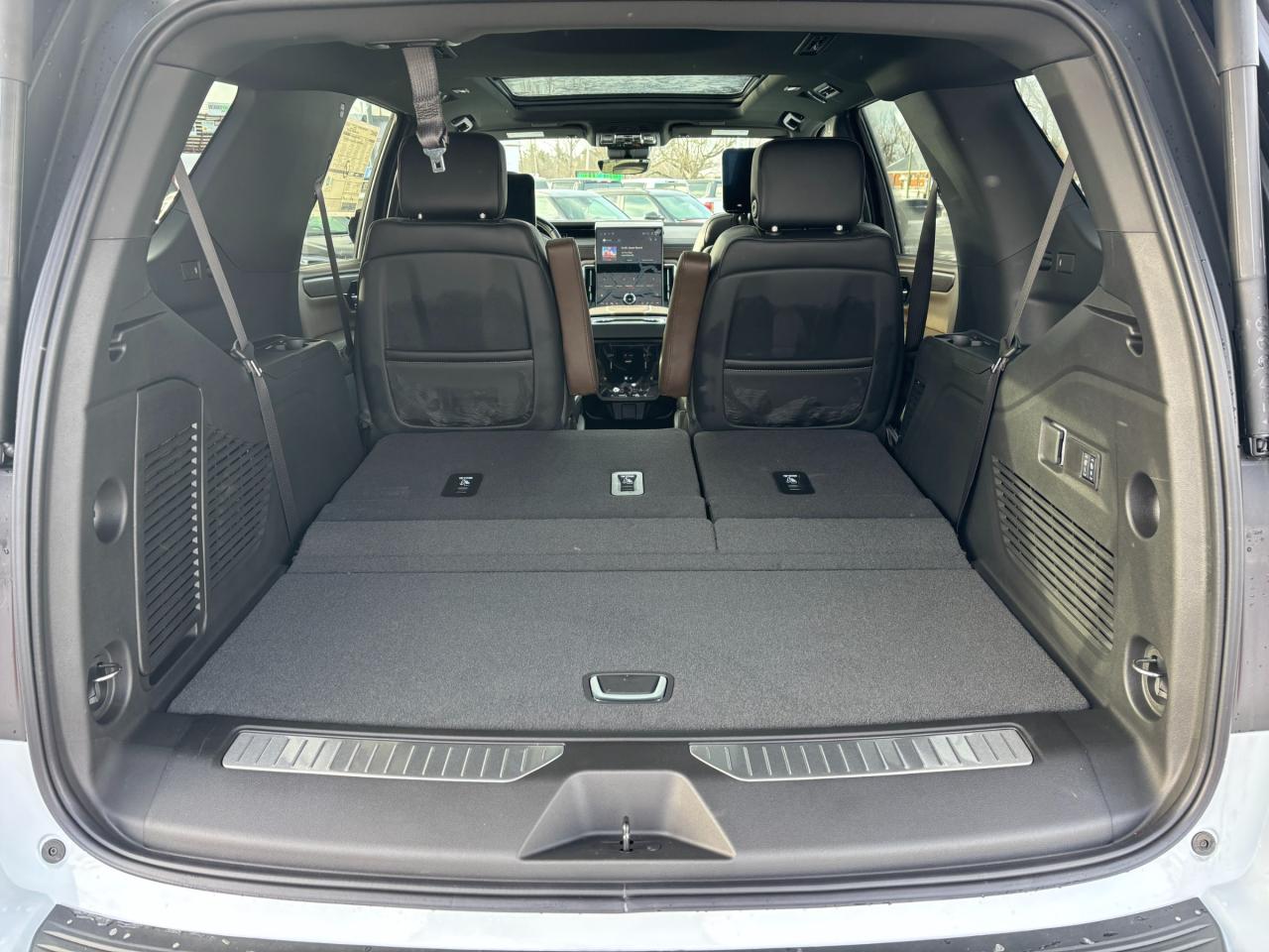 2026 GMC Yukon 2026 GMC Yukon Denali Ultimate Photo