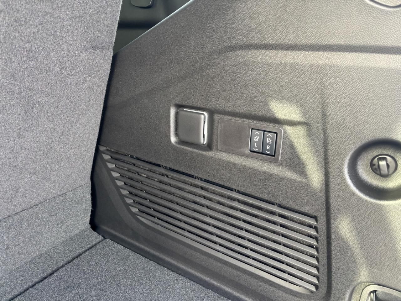 2026 GMC Yukon 2026 GMC Yukon Denali Ultimate Photo