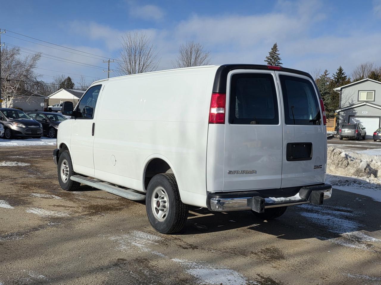 2023 GMC Savana G2500 Cargo RWD, 135" Photo