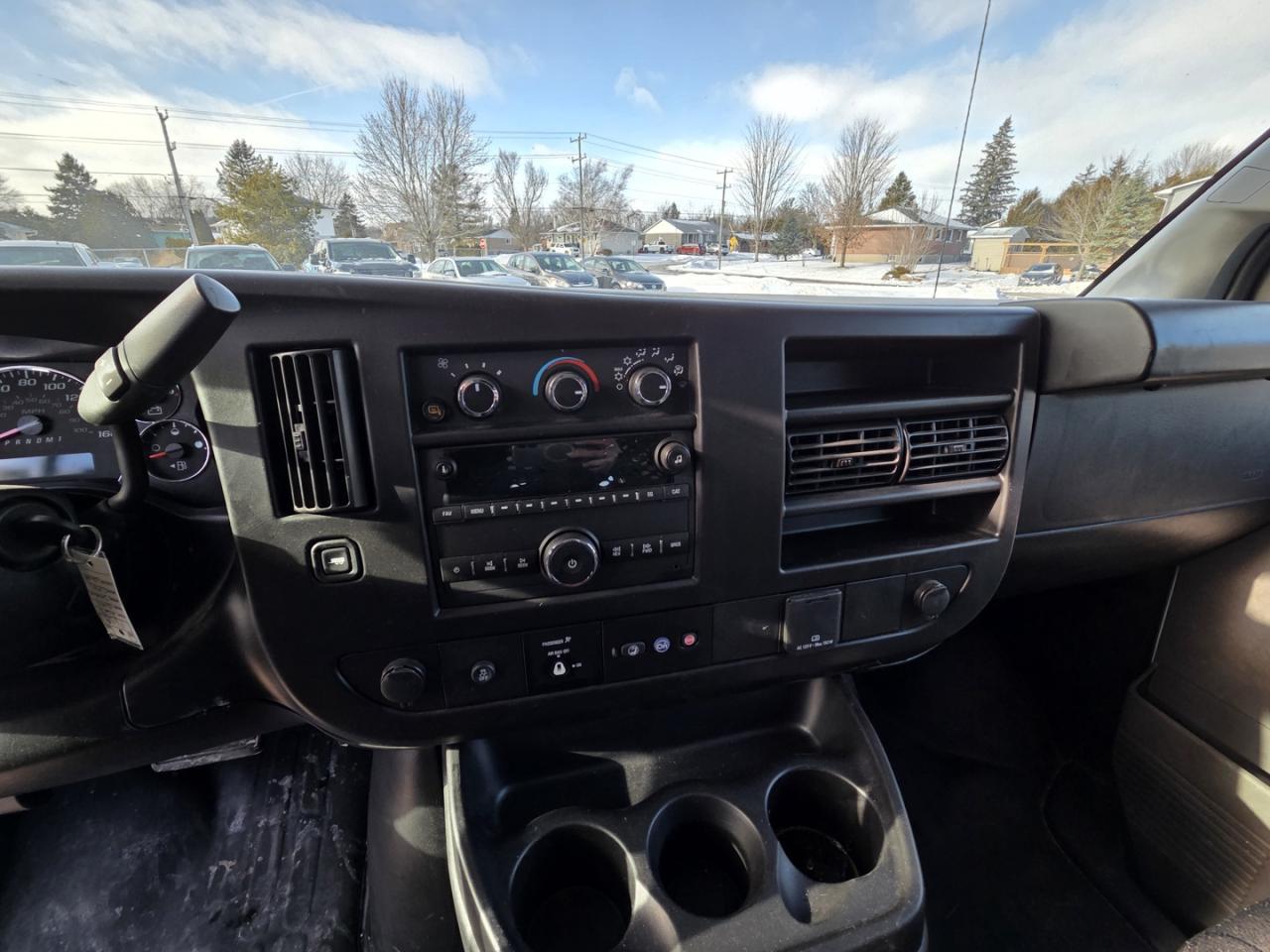 2023 GMC Savana G2500 Cargo RWD, 135" Photo