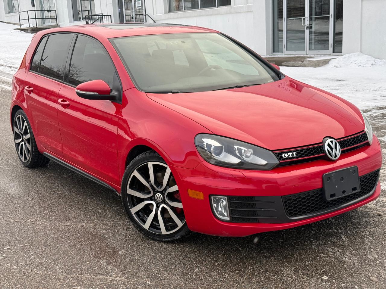 2013 Volkswagen Golf wolfsburg edition Photo