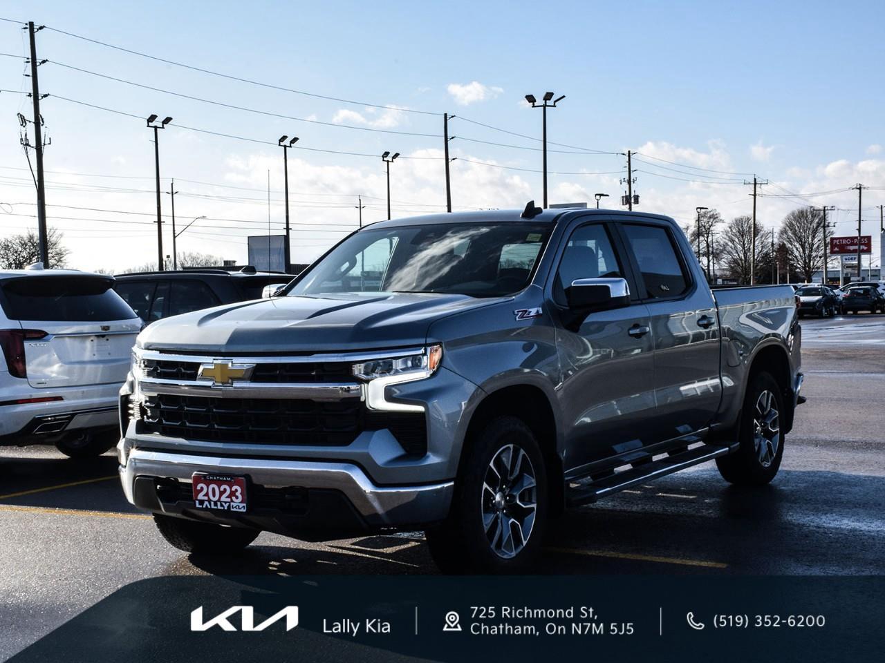 2023 Chevrolet Silverado 1500 LT New Arrival | Low KMs | Clean CarFax | Heated Seats Photo2
