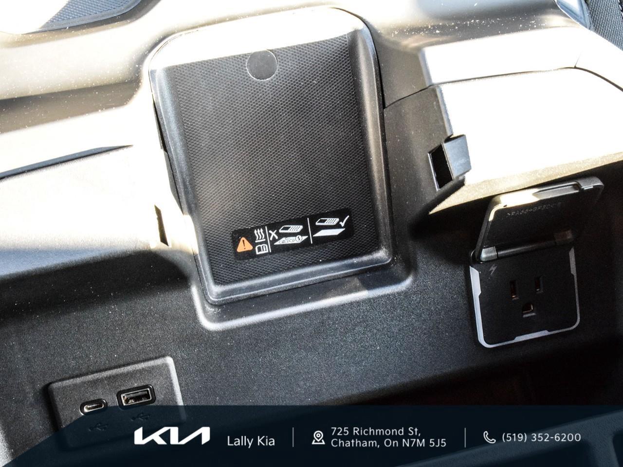 2023 Chevrolet Silverado 1500 LT New Arrival | Low KMs | Clean CarFax | Heated Seats Photo