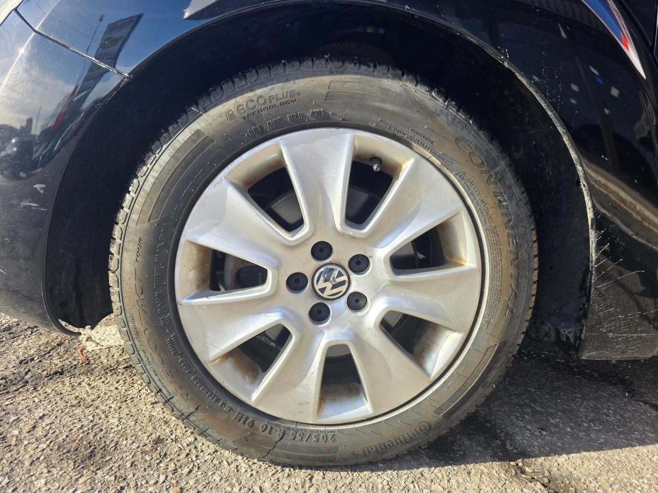 2010 Volkswagen New Beetle 2.5L Comfortline Leather | Sunroof | Heated Seats | Photo