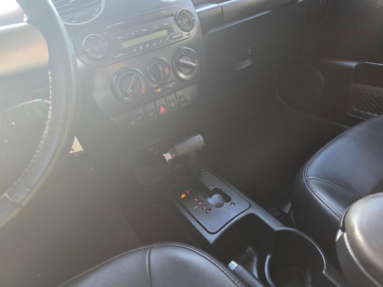 2010 Volkswagen New Beetle 2.5L Comfortline Leather | Sunroof | Heated Seats | Photo