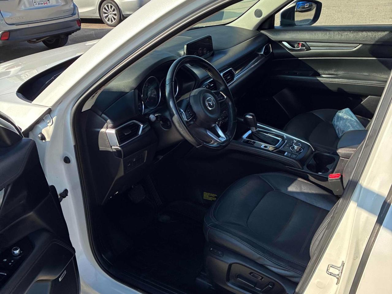 2017 Mazda CX-5 GT Leather | Sunroof | BOSE | Heated Seats | Heated Steering Photo2