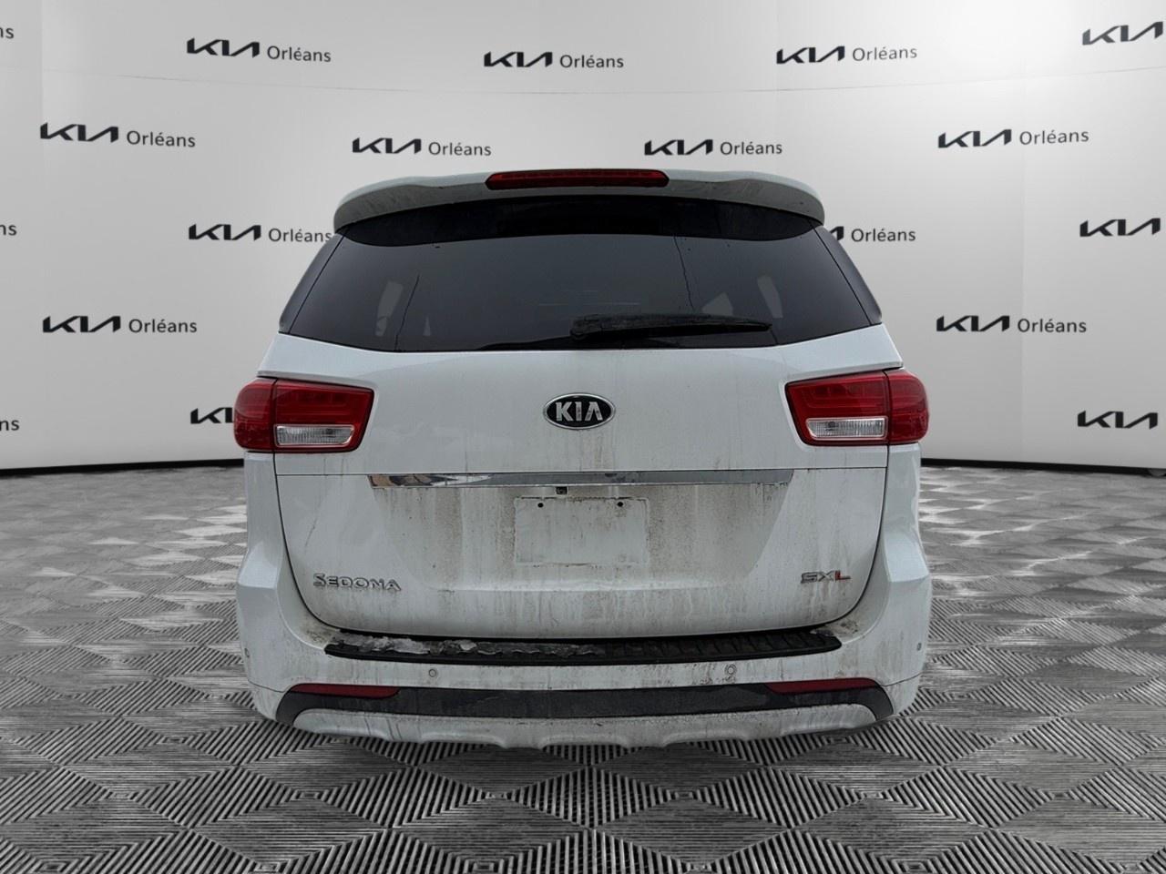 2018 Kia Sedona SXL FWD Photo3
