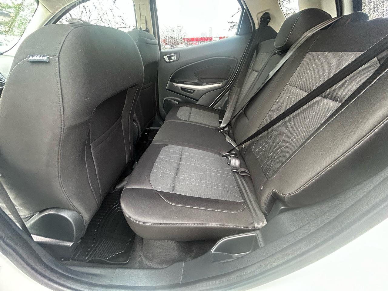 2018 Ford EcoSport SE 4WD - Photo #9