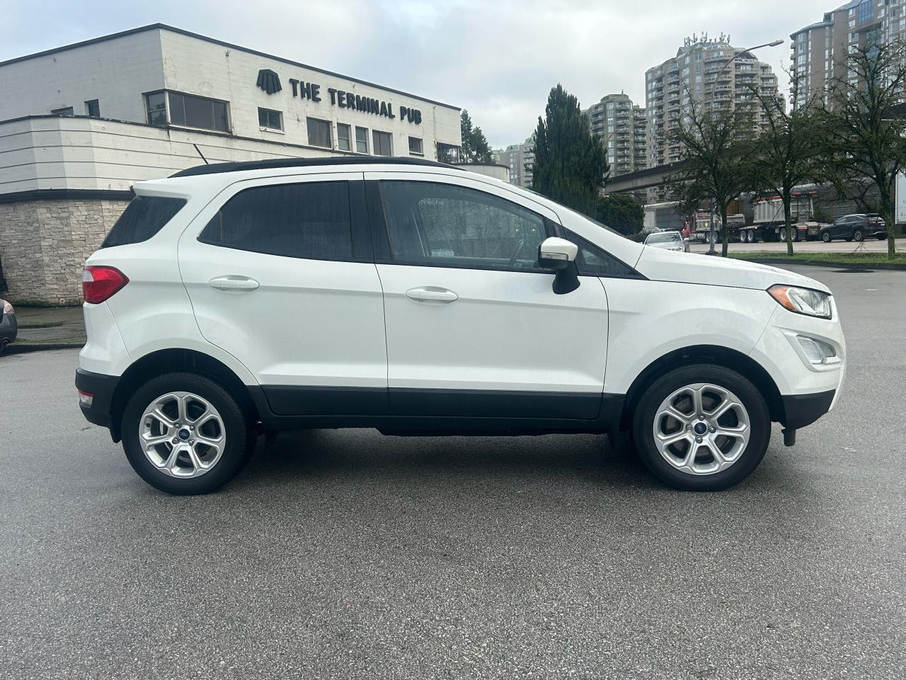2018 Ford EcoSport SE 4WD - Photo #5
