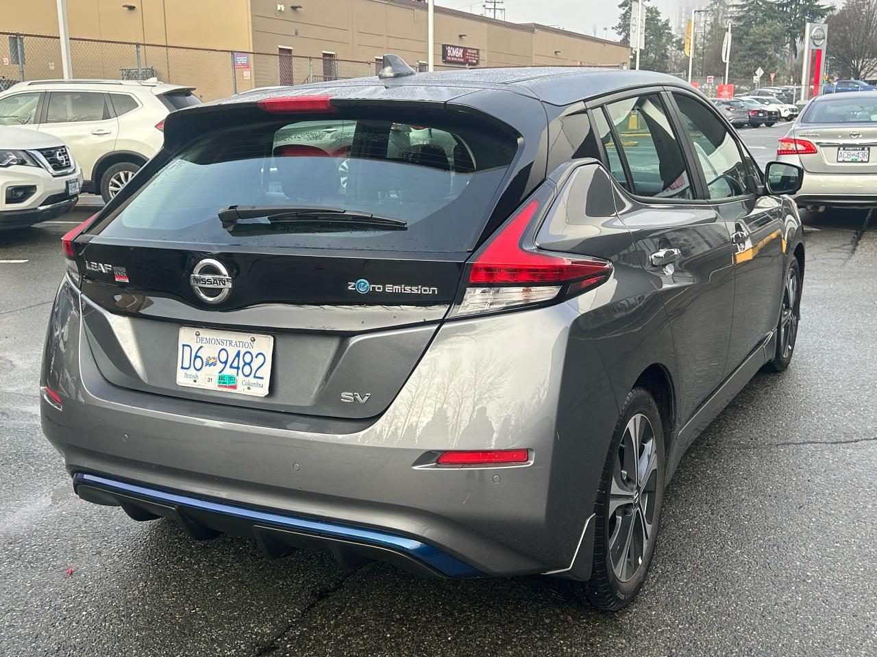 2021 Nissan Leaf SV - Photo #6