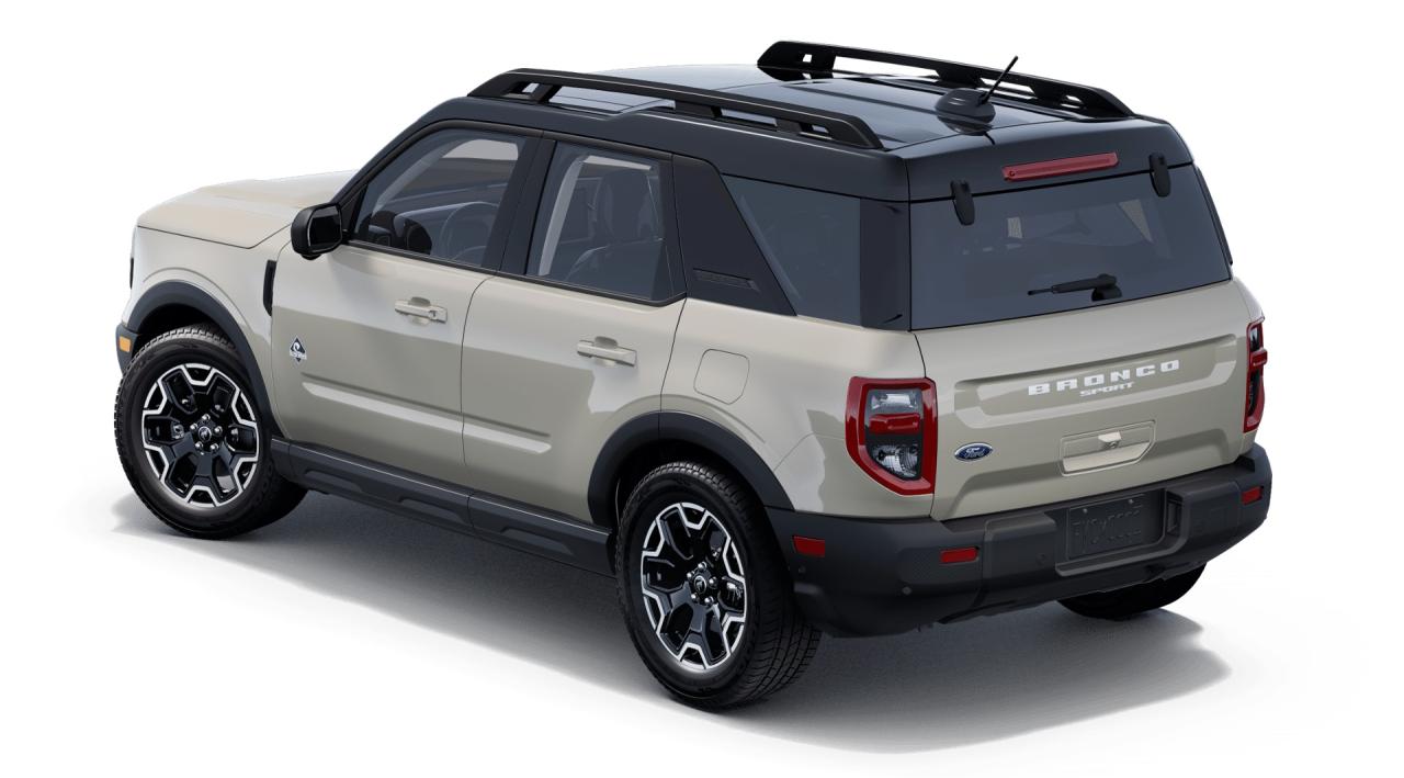 2025 Ford Bronco Sport Outer Banks Photo1