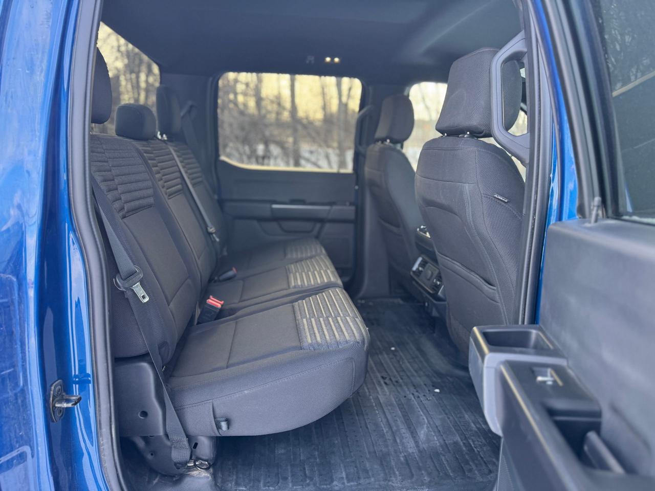 2022 Ford F-150 STX CREW CAB 5.5' Box 4WD Clean Carfax Photo