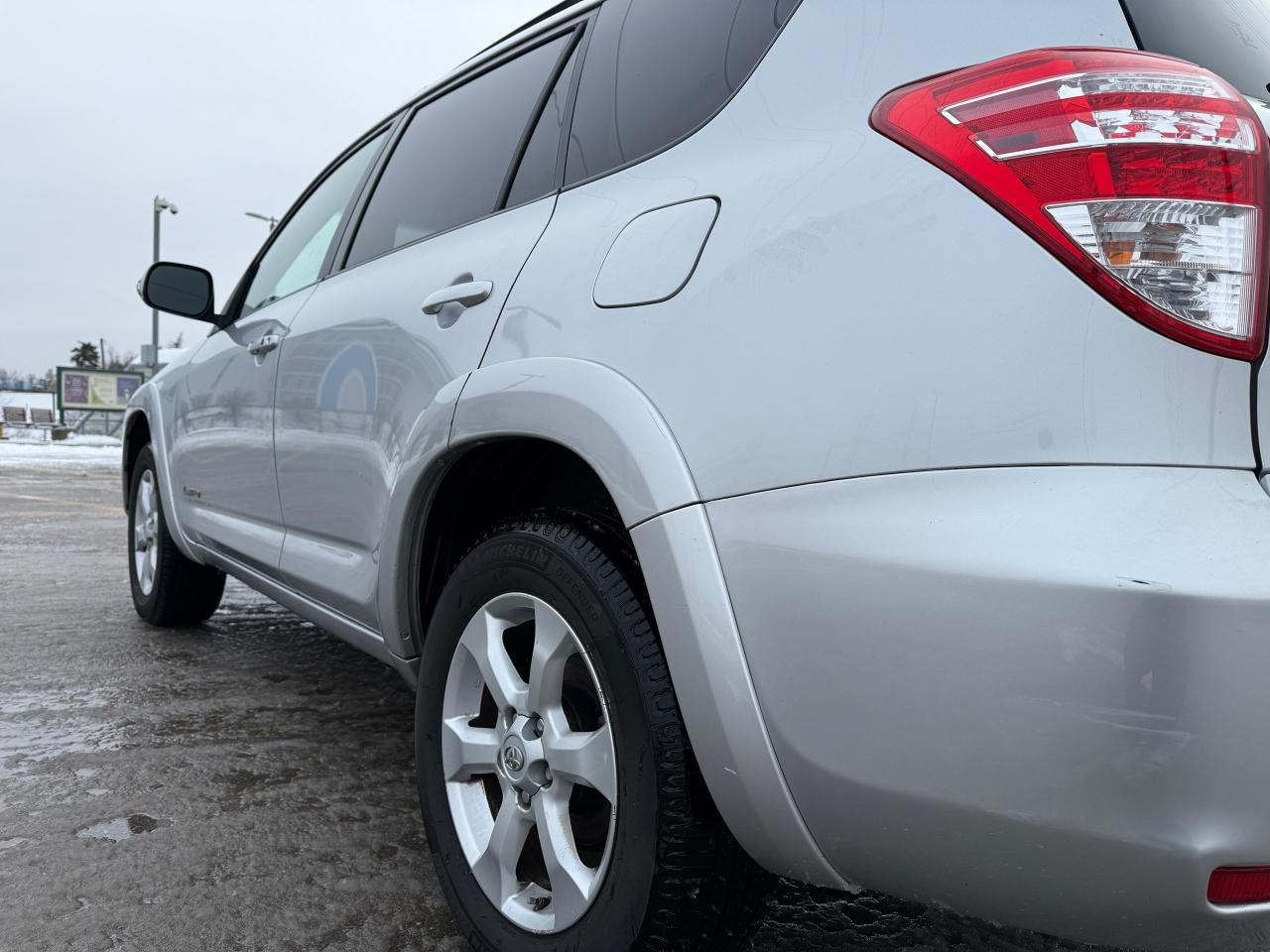 2010 Toyota RAV4 LIMITED  Photo