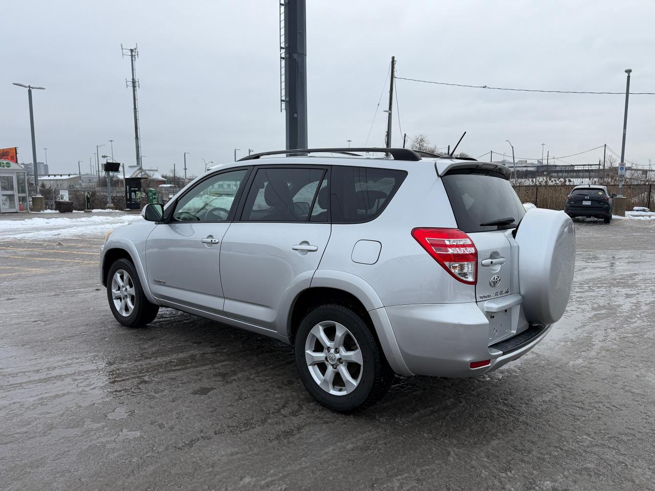 2010 Toyota RAV4 LIMITED  Photo