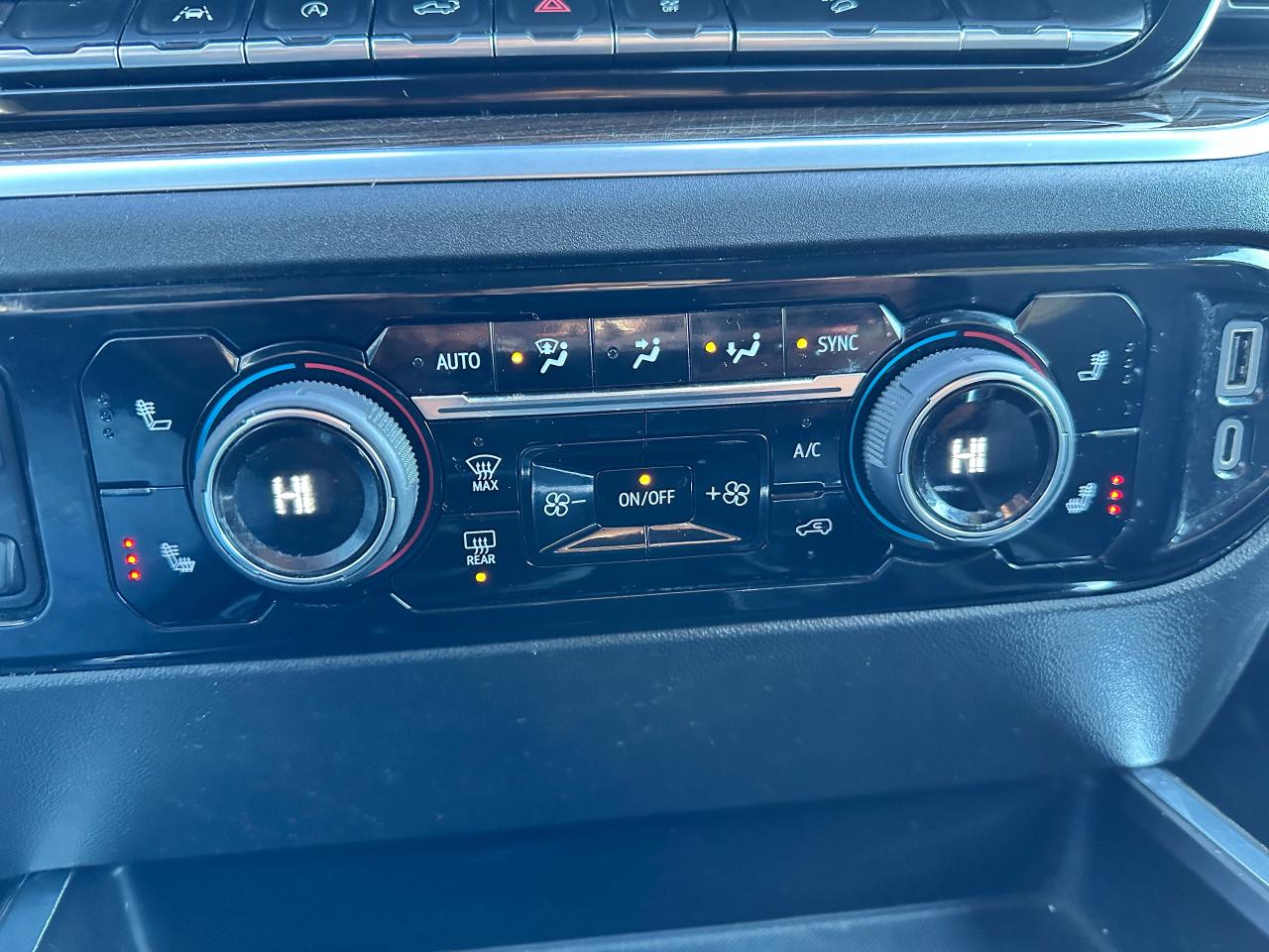 2022 Chevrolet Silverado 1500 RST4X4 HTD-Cloth 5.3L V8 NAV XM CarPlay BOSE RvCam Photo