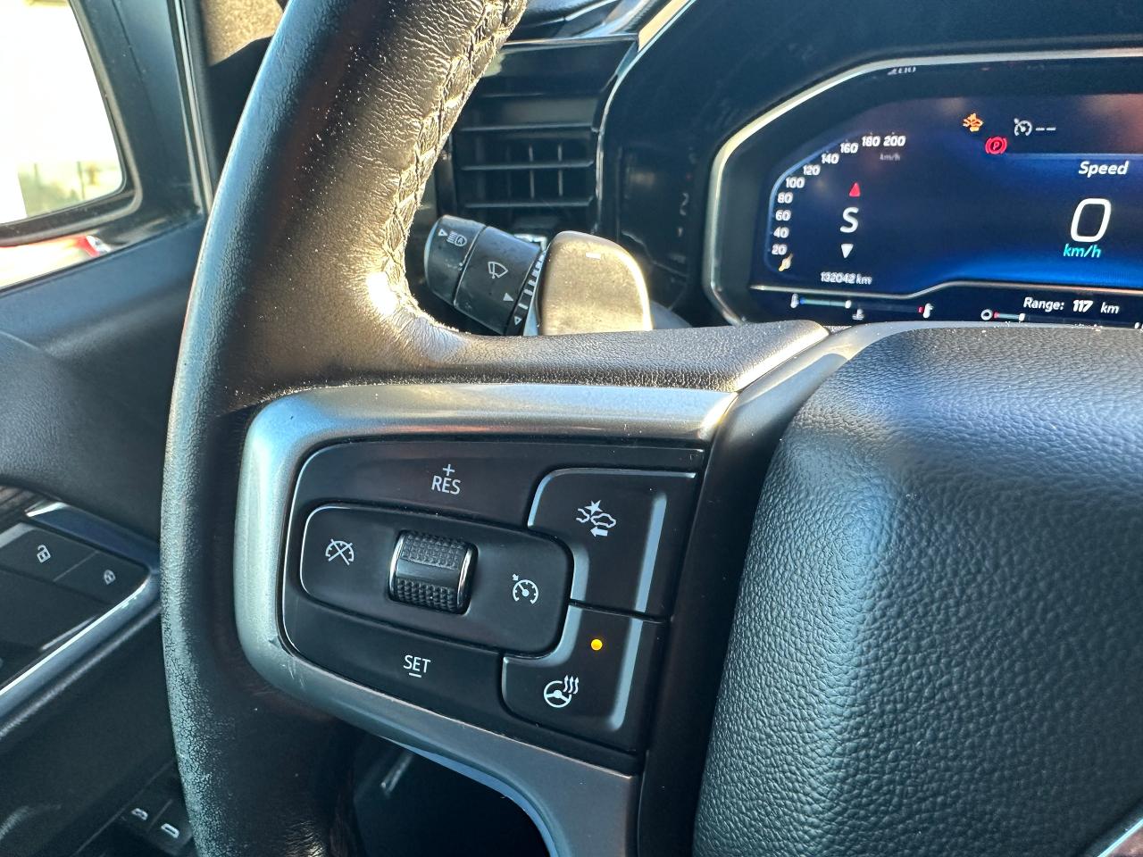 2022 Chevrolet Silverado 1500 RST4X4 HTD-Cloth 5.3L V8 NAV XM CarPlay BOSE RvCam Photo