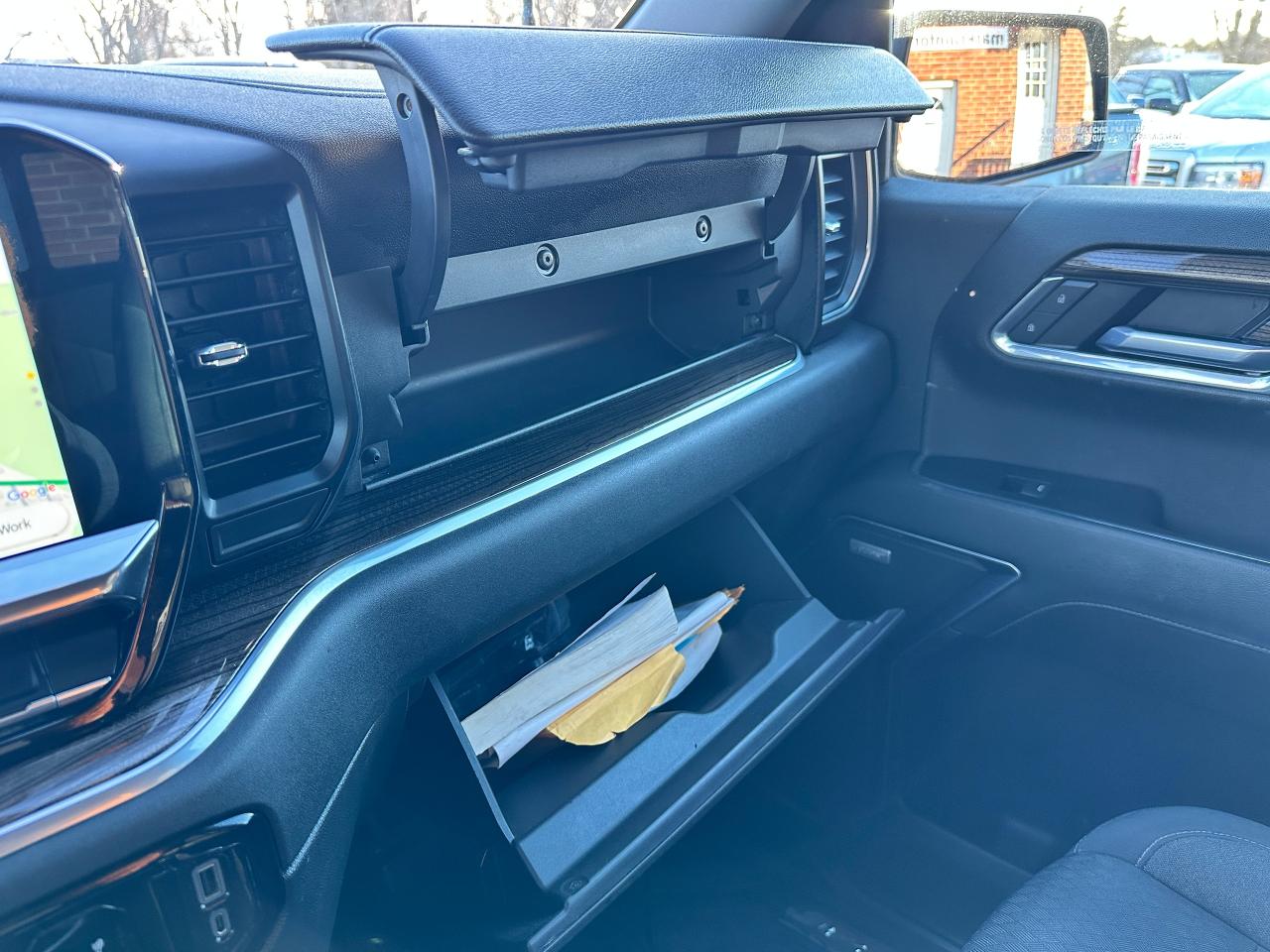 2022 Chevrolet Silverado 1500 RST4X4 HTD-Cloth 5.3L V8 NAV XM CarPlay BOSE RvCam Photo
