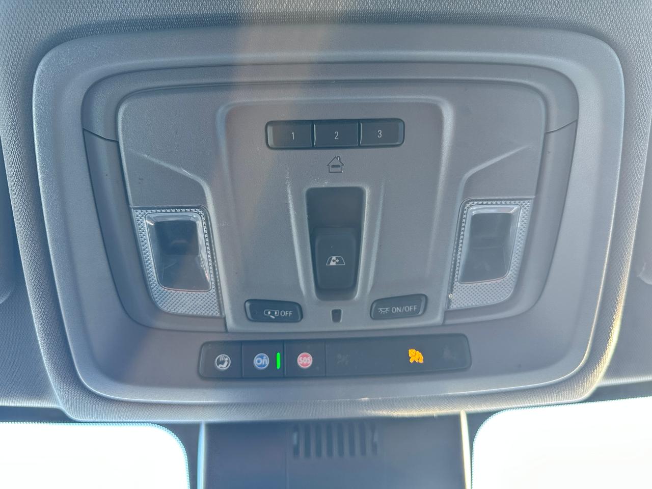 2022 Chevrolet Silverado 1500 RST4X4 HTD-Cloth 5.3L V8 NAV XM CarPlay BOSE RvCam Photo