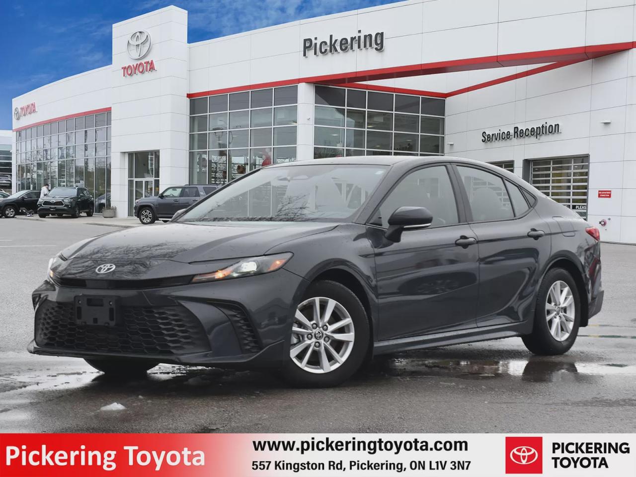 2025 Toyota Camry HYBRID SE Photo0