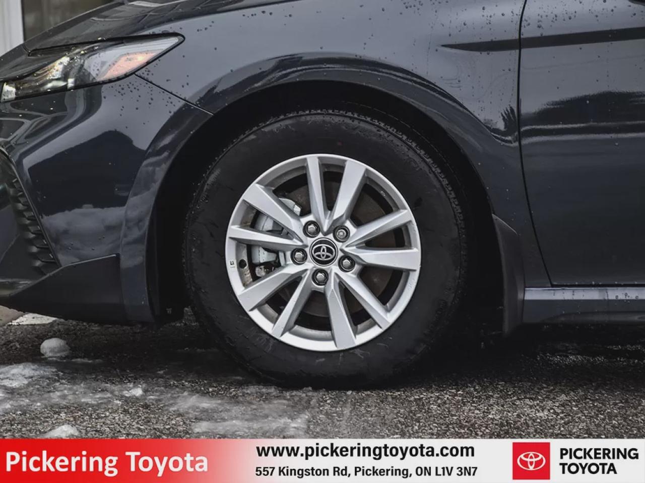 2025 Toyota Camry HYBRID SE Photo