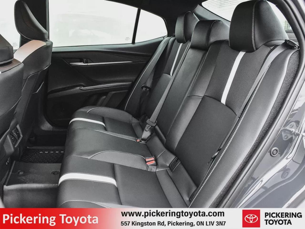 2025 Toyota Camry HYBRID SE Photo
