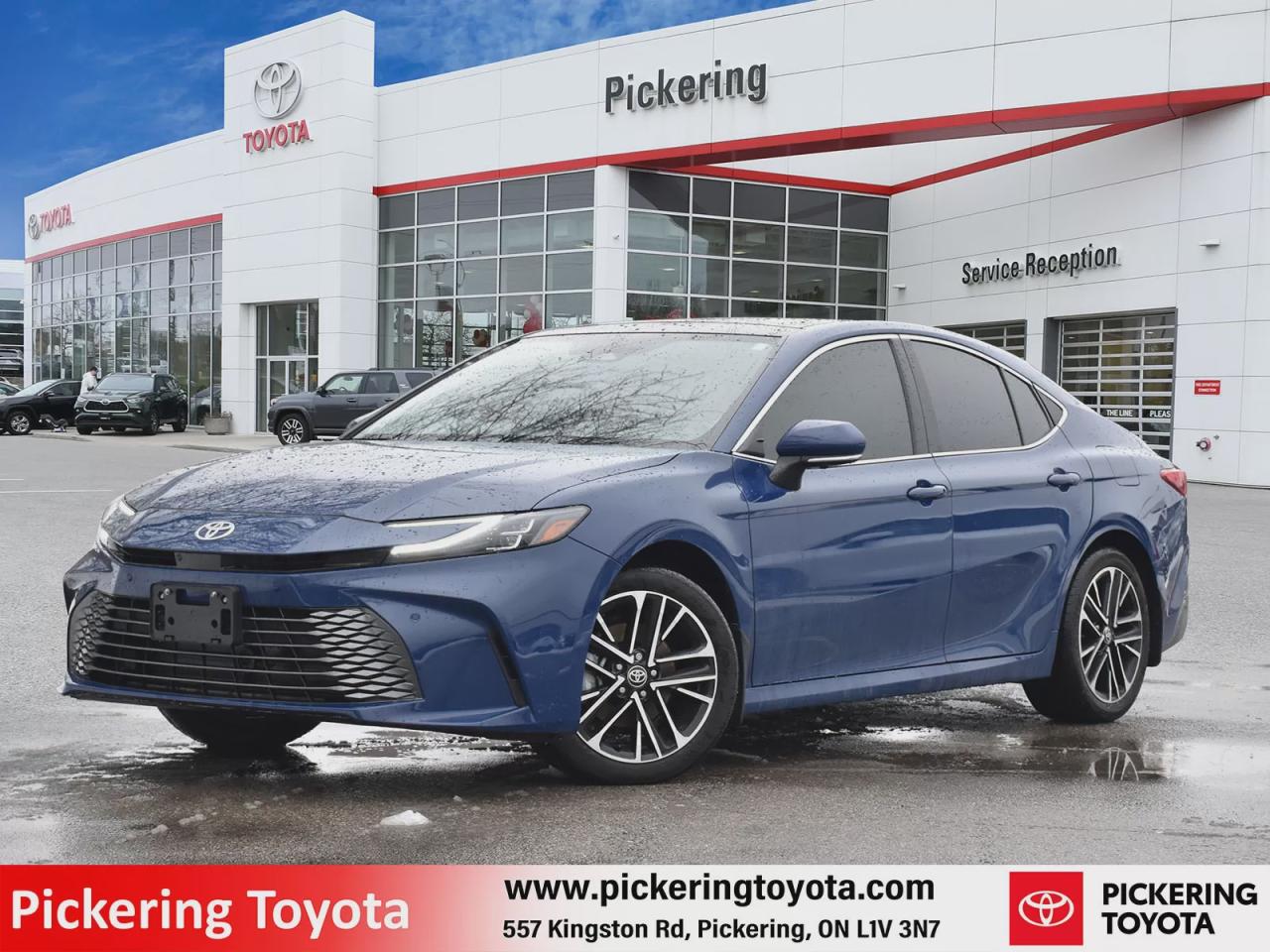 2025 Toyota Camry HYBRID XLE Photo0