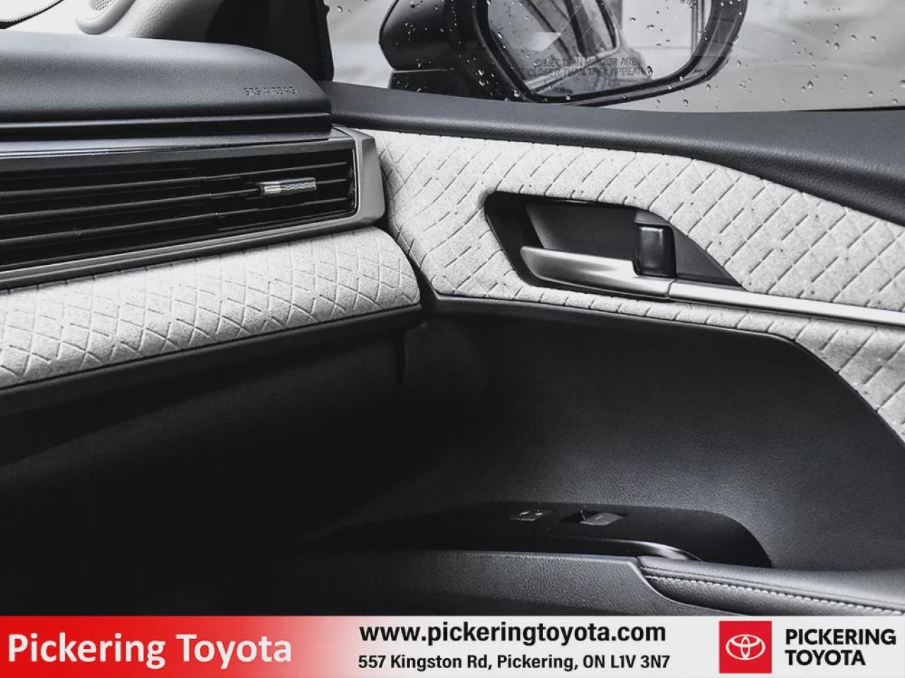 2025 Toyota Camry HYBRID XLE Photo