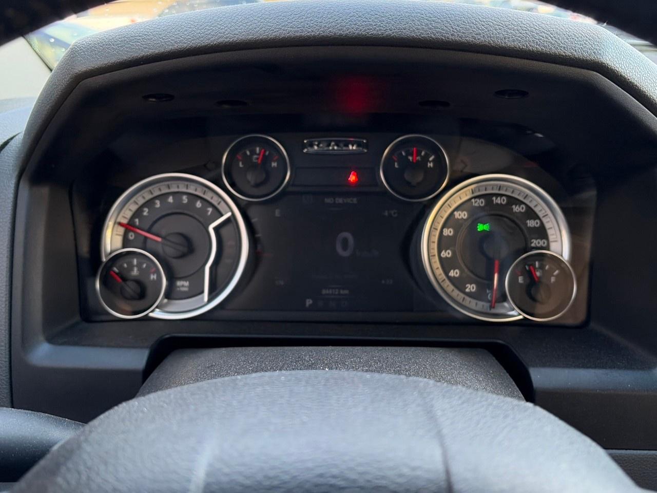 2020 RAM 1500 Classic EXPRESS 4X4 CREW CAB 5'7" BOX Photo