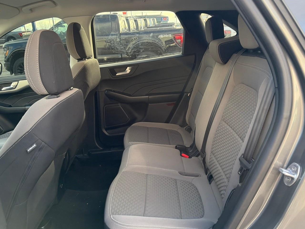 2021 Ford Escape SE FWD Photo