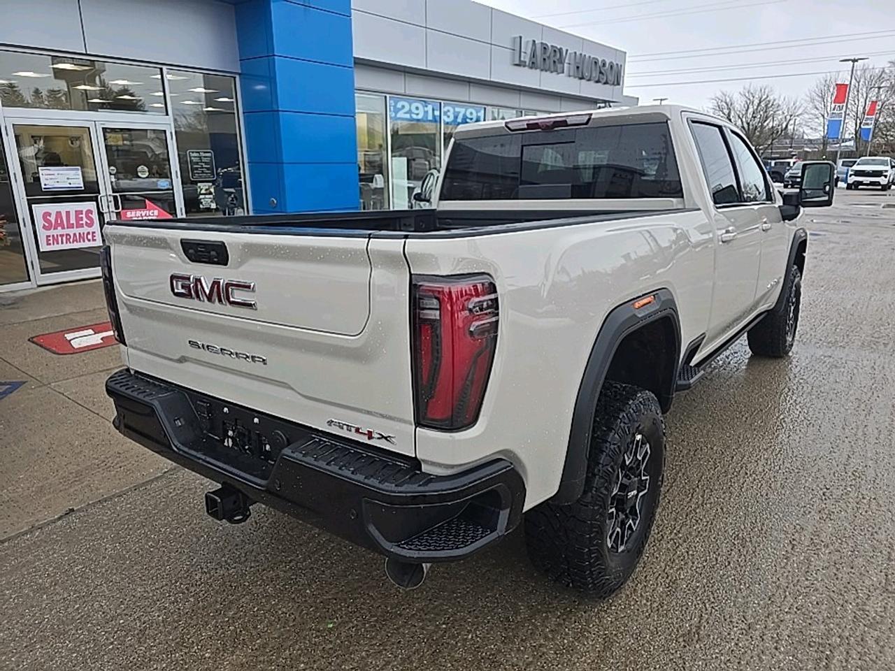 2026 GMC Sierra 2500 HD AT4X Photo