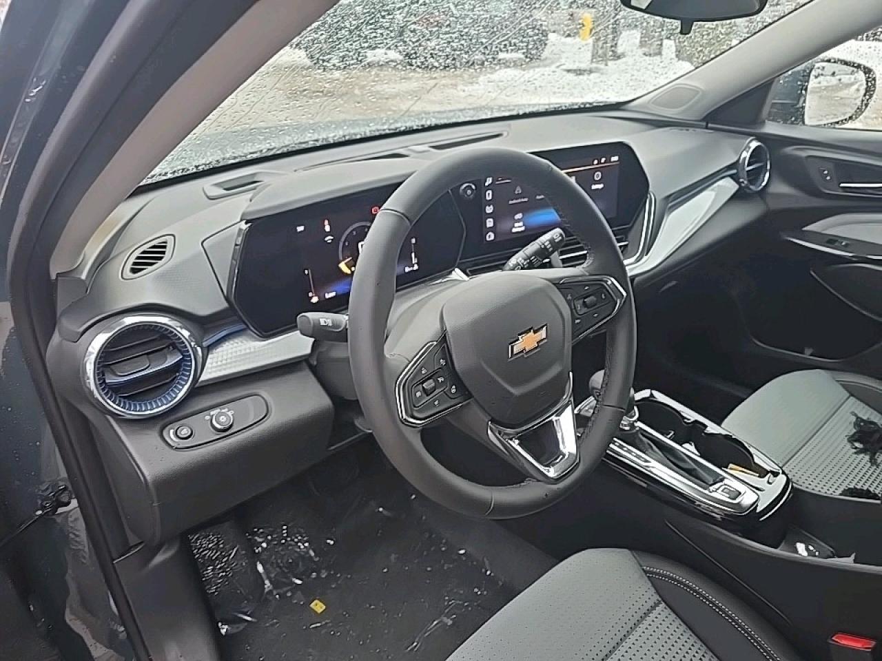 2026 Chevrolet Trax LT Photo3