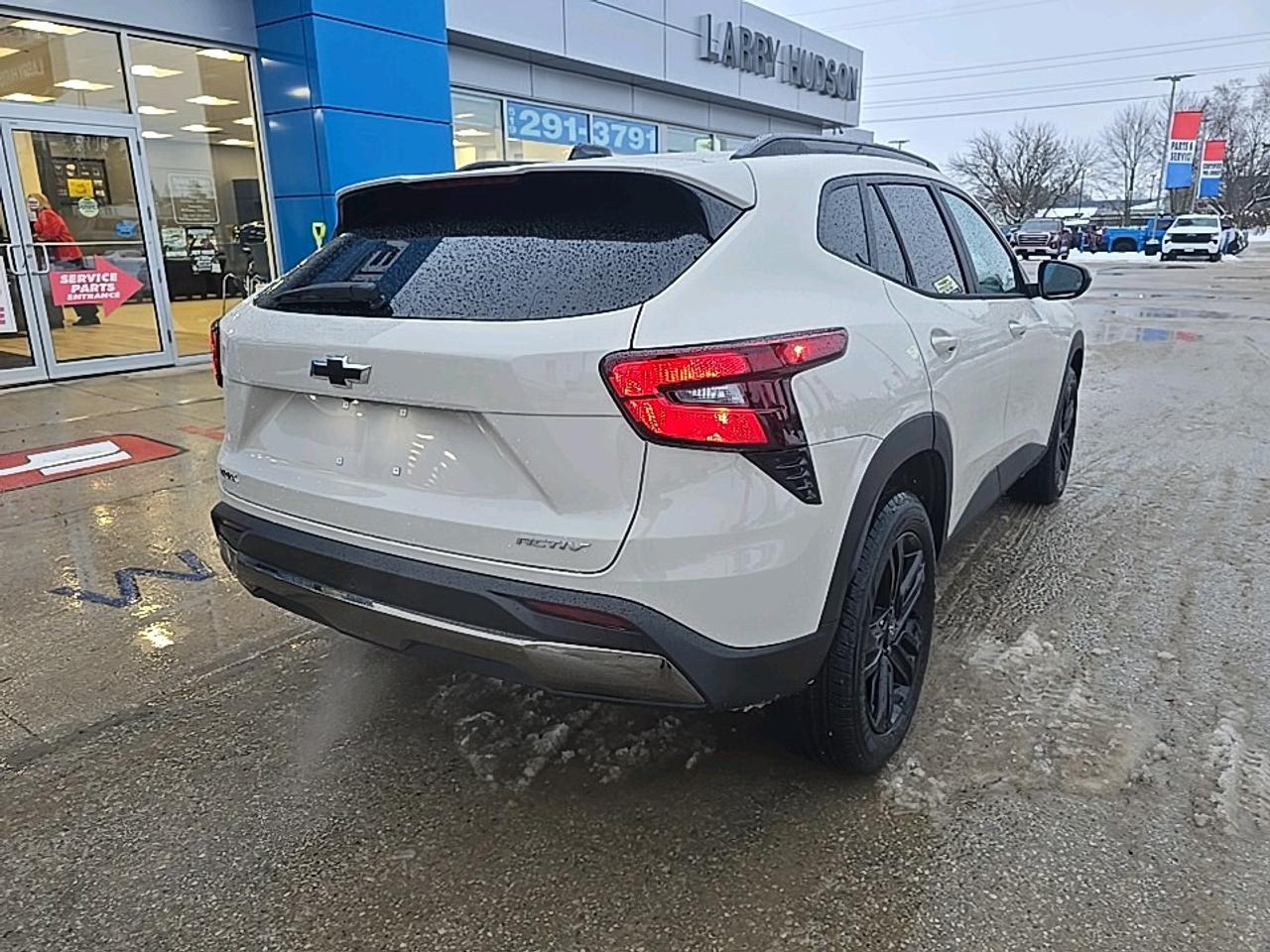 2026 Chevrolet Trax ACTIV Photo2