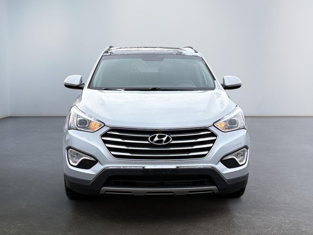 2015 Hyundai Santa Fe XL AWD 4dr 3.3L Auto Limited Photo