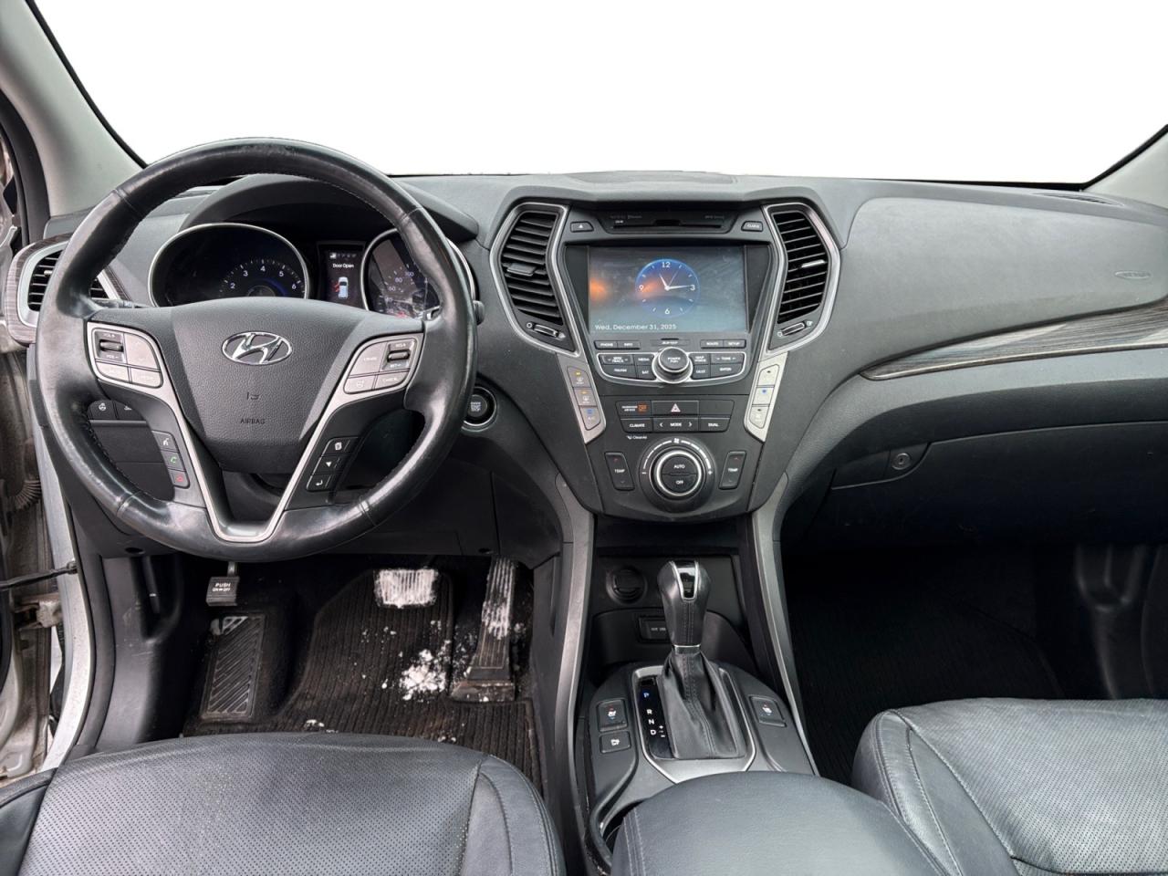 2015 Hyundai Santa Fe XL AWD 4dr 3.3L Auto Limited Photo