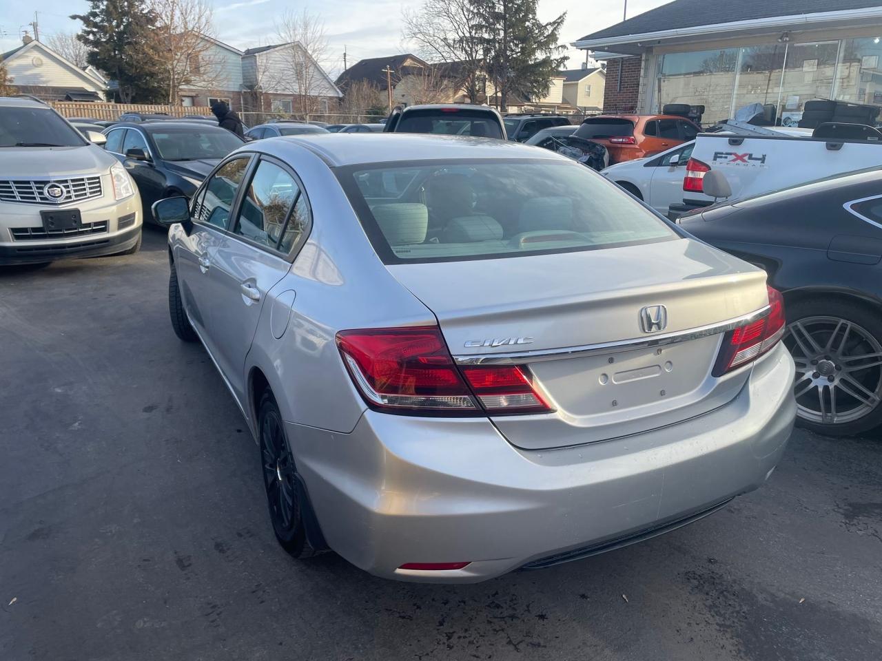 2014 Honda Civic LX *HEATED SEATS, SAFETY, 1Y WARRANTY ENG & TRAN* Photo