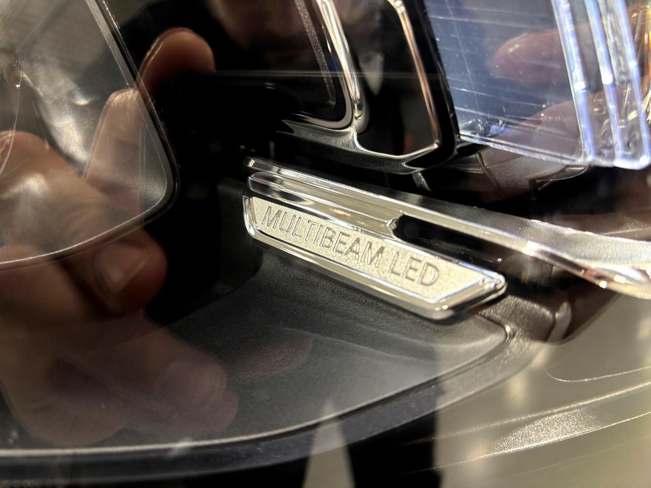 2024 Mercedes-Benz GLS GLS450|4MATIC|6PASS|AMGPKG|RECLINE|MASSAGE|CREAM|+ Photo2