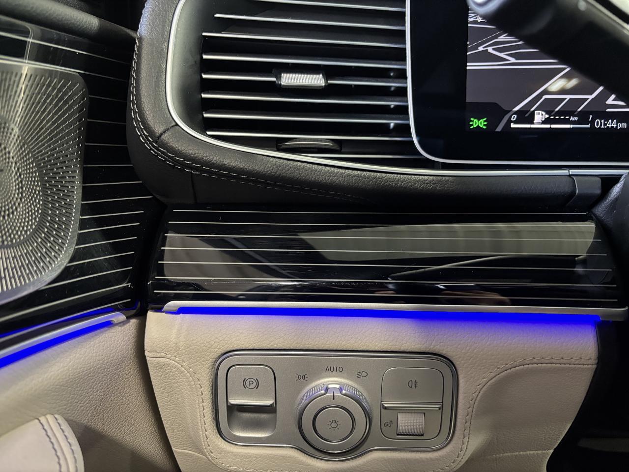 2024 Mercedes-Benz GLS GLS450|4MATIC|6PASS|AMGPKG|RECLINE|MASSAGE|CREAM|+ Photo